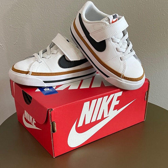 EUC Nike Toddler/Kids 8c White Sneakers with Black Swoosh and Tan Accent - Picture 5 of 6